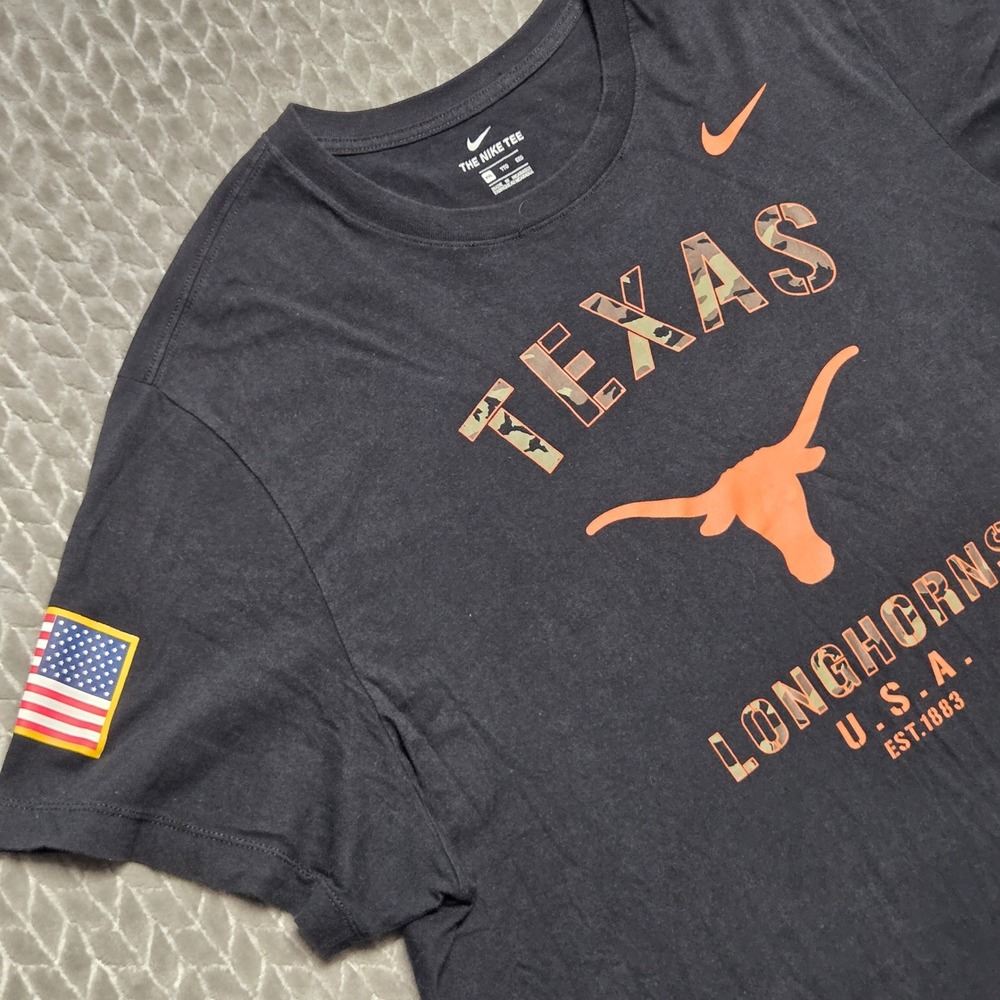 Nike Texas Longhorns Mens XXL Black Camo Logo USA Flag Graphic Shirt Military